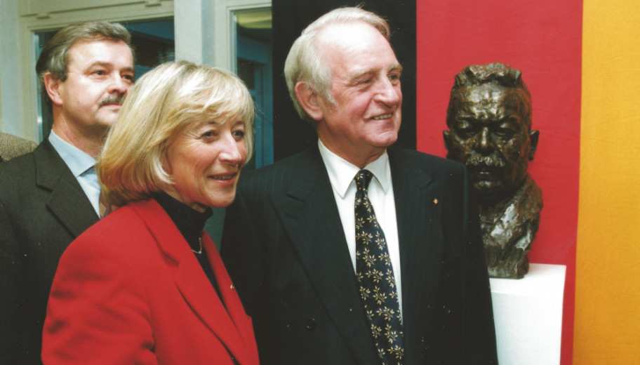 Bundespraesident Johannes Rau mit Beate Weber und Ulrich Graf, 1999