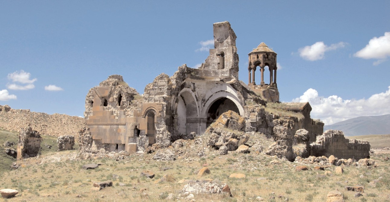 Sonderausstellung vom 24. April bis 8. September 2024: Armenische Architektur und Genozid