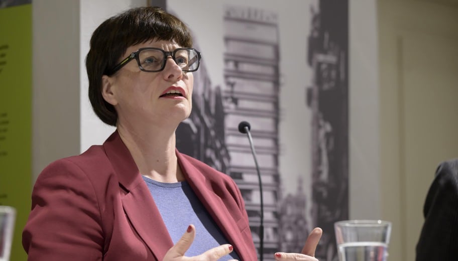 100 Jahre spa╠êter ÔÇô Was bleibt von Friedrich Ebert 183-min