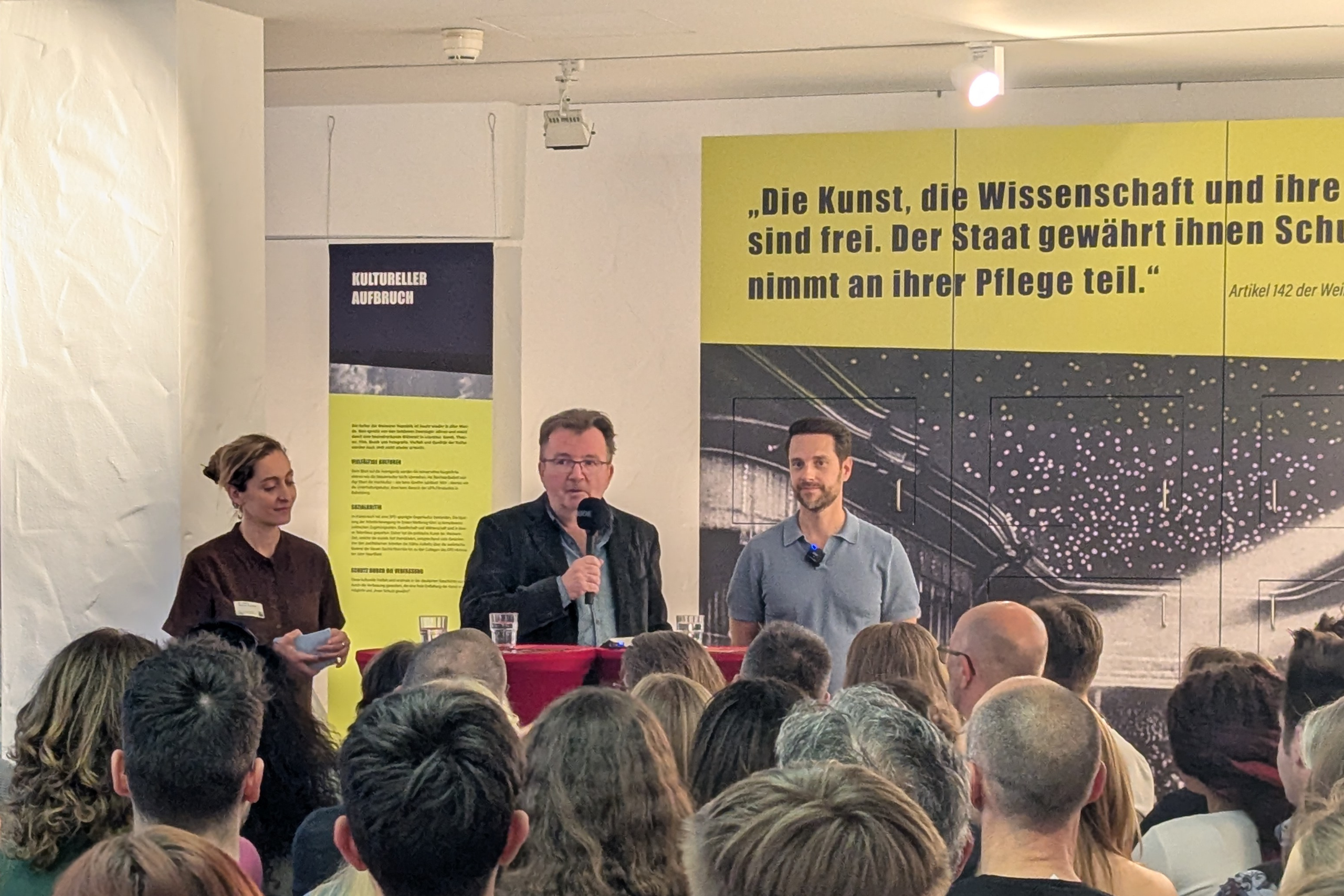 Podiumsdiskussion mit Mirko Drotschmann alias MrWissen2go