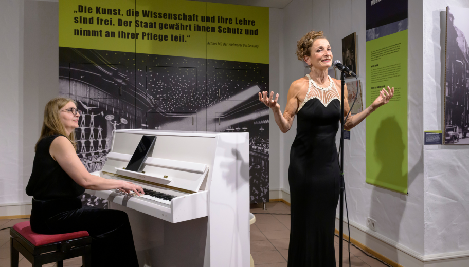 Musikalischer Abend mit 
Juliane Hollerbach und Olga Tomilov