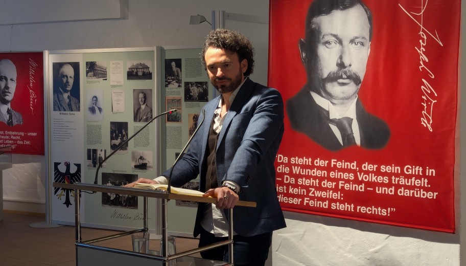 Dr. Alessandro Bellardita bei seinem Vortrag.