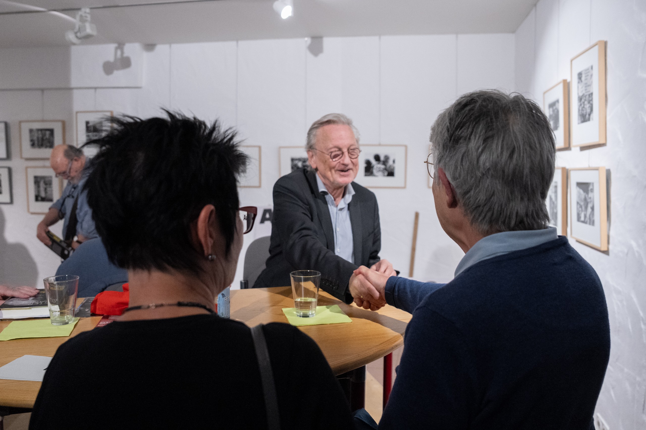 Im Anschluss der Veranstaltung konnten sich die Gäste mit Peter Brandt unterhalten.